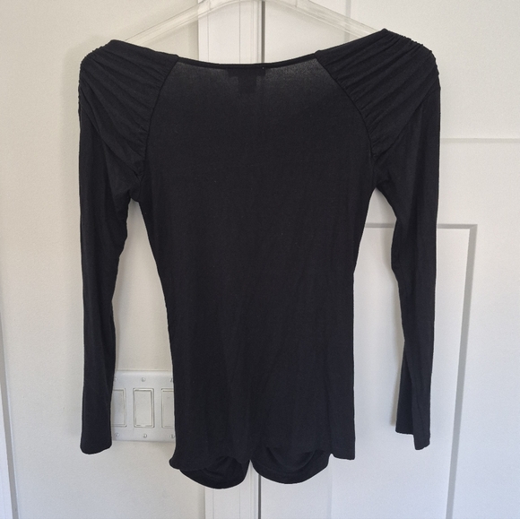 Boston Proper Top Black Ruched On / Off Shoulder Long Sleeve Size S - Picture 3 of 7